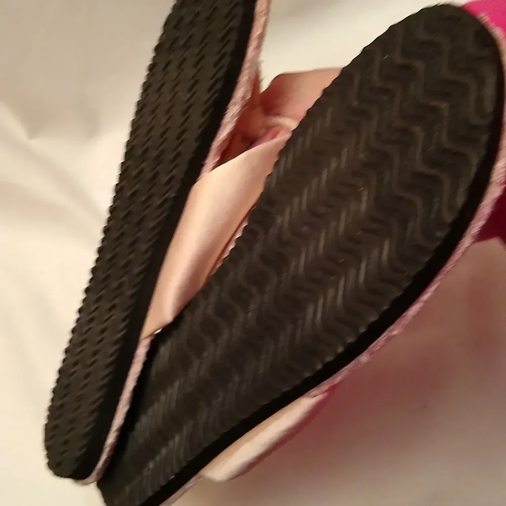 Nine west women's size 7/8 felt and satin thongs.